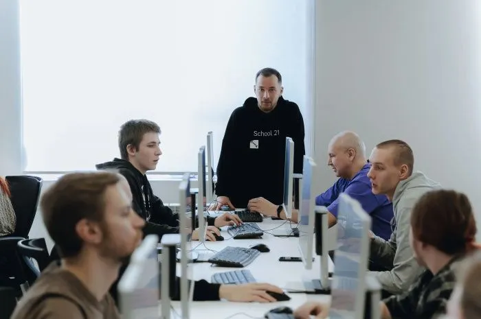 Разработчики, аналитики и эксперты по кибербезопасности: самые востребованные специальности «Школы 21» 