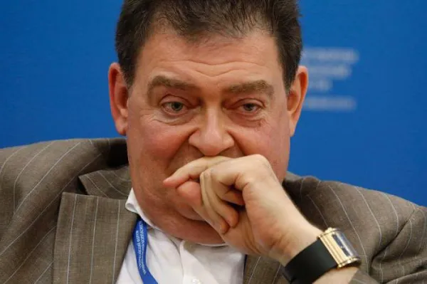 Арест Вадима Варшавского в Москве ставит под угрозу его проекты в Ростовской области Арест Вадима Варшавского в Москве ставит под угрозу его проекты в Ростовской области