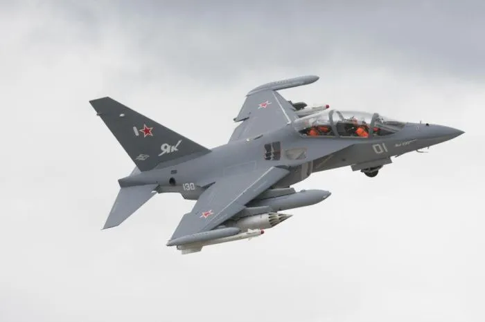 На границе Калмыкии и Волгоградской области разбился самолет Як-130 На границе Калмыкии и Волгоградской области разбился самолет Як-130