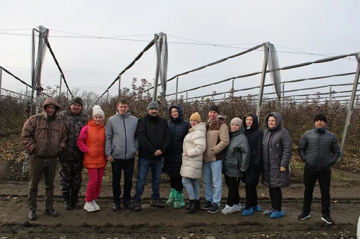 Представители ООО «Плодообъеднение «Сады Ставрополья» познакомили слушателей «Школы фермера» с нюансами садоводства Представители ООО «Плодообъеднение «Сады Ставрополья» познакомили слушателей «Школы фермера» с нюансами садоводства