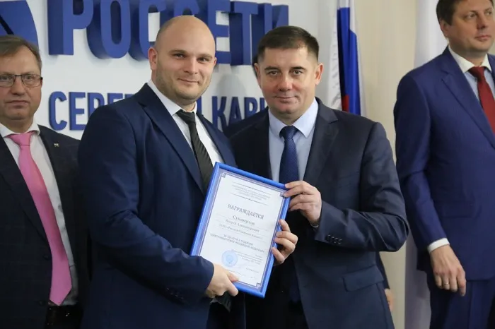 Более 240 сотрудников «Россети Северный Кавказ» удостоены наград в День энергетика Более 240 сотрудников «Россети Северный Кавказ» удостоены наград в День энергетика