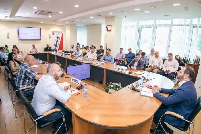 На круглом столе в Ростове обсудили зависимость стройиндустрии от импорта На круглом столе в Ростове обсудили зависимость стройиндустрии от импорта
