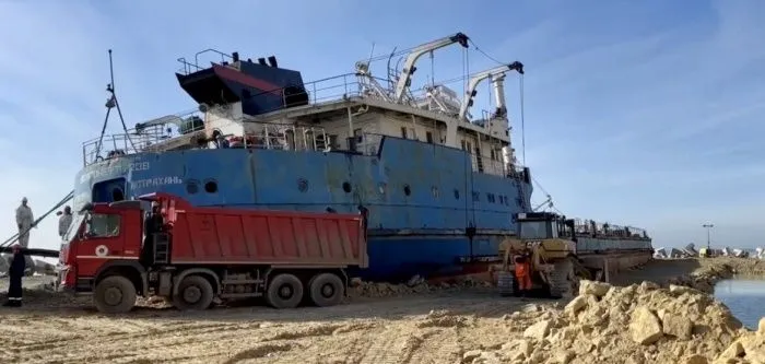 Демонтаж танкера «Волгонефть-239» планируют завершить до конца марта 2025 года Демонтаж танкера «Волгонефть-239» планируют завершить до конца марта 2025 года