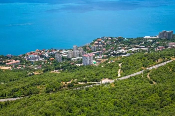 Атака БПЛА по пляжу в Крыму не повлияла на бронирования отдыха на полуострове  Атака БПЛА по пляжу в Крыму не повлияла на бронирования отдыха на полуострове