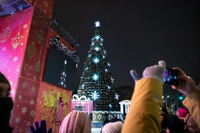 Более 8,6 млн рублей потратят в Ростове на украшение города к Новому году Более 8,6 млн рублей потратят в Ростове на украшение города к Новому году