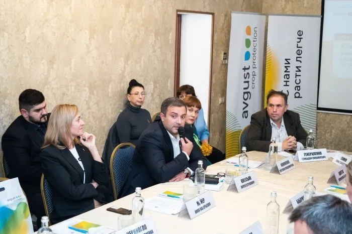 Выездной круглый стол делового медиа «Эксперт Юг»  в рамках проекта «Южное виноделие»  «Южнороссийское вино в 2024 году:  кризис перепроизводства или рост?» Выездной круглый стол делового медиа «Эксперт Юг»  в рамках проекта «Южное виноделие»  «Южнороссийское вино в 2024 году:  кризис перепроизводства или рост?»