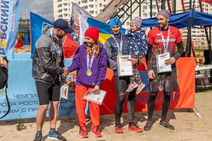 В Ростове в Суворовском провели городской и региональный чемпионаты по гонкам с препятствиями