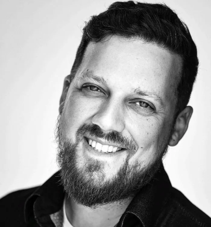 Антон Лобинцев, The Bebop Burgers: «Надо стать “цифровым человеком” — это вызов рынка» Антон Лобинцев, The Bebop Burgers: «Надо стать “цифровым человеком” — это вызов рынка»