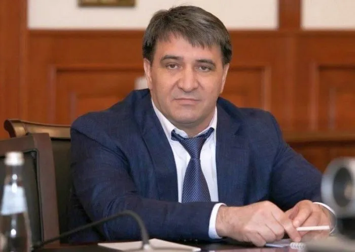 Исполняющим обязанности главы Махачкалы стал Джамбулат Салавов Исполняющим обязанности главы Махачкалы стал Джамбулат Салавов