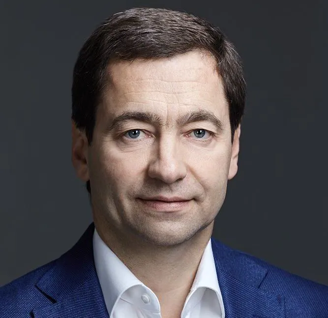 Анатолий Песенников назначен председателем Юго-Западного банка Сбербанка Анатолий Песенников назначен председателем Юго-Западного банка Сбербанка