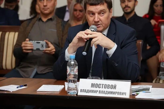 Владимир Мостовой.JPG Владимир Мостовой.JPG