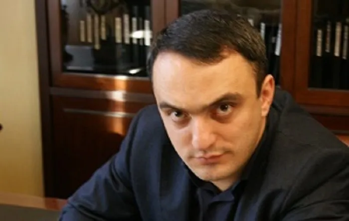 Арутюнян Ваган Арсенович whoiswhopersona.jpg